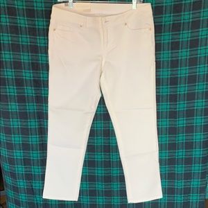 Lauren Conrad women’s NWT size 10 J006